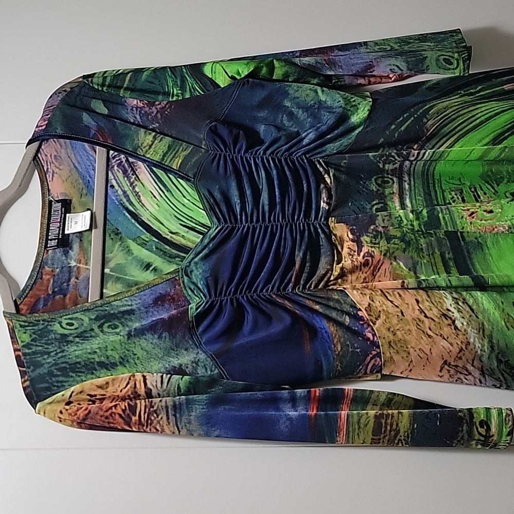 The Pyramid Collection Tunic - image 2